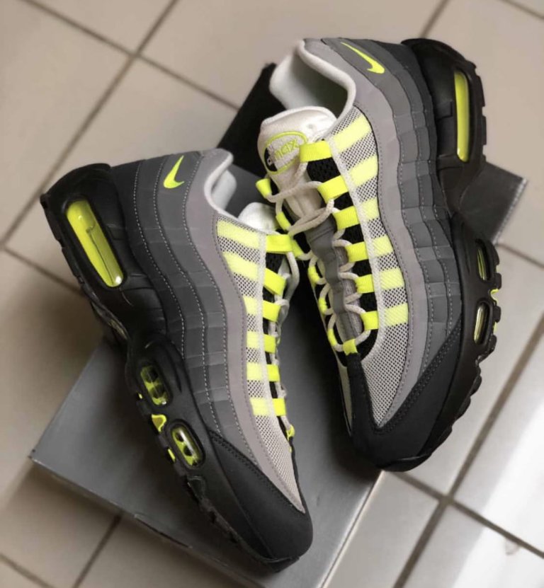 yellow air max 95 mens